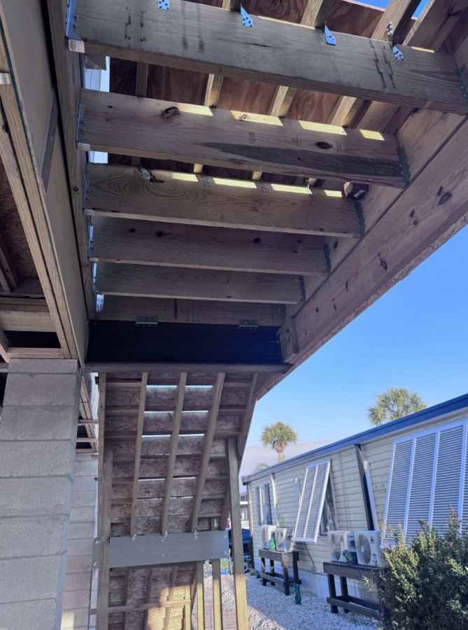 Structural support and framing detail